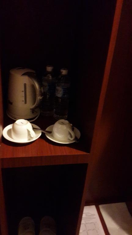 Hotel Bumi Banjar Banjarmasin  Habitación foto
